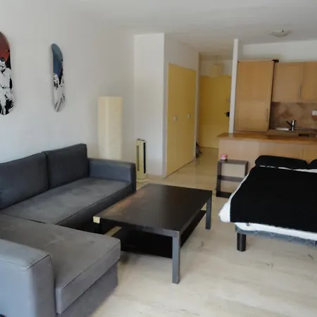 Fabron Apartamento